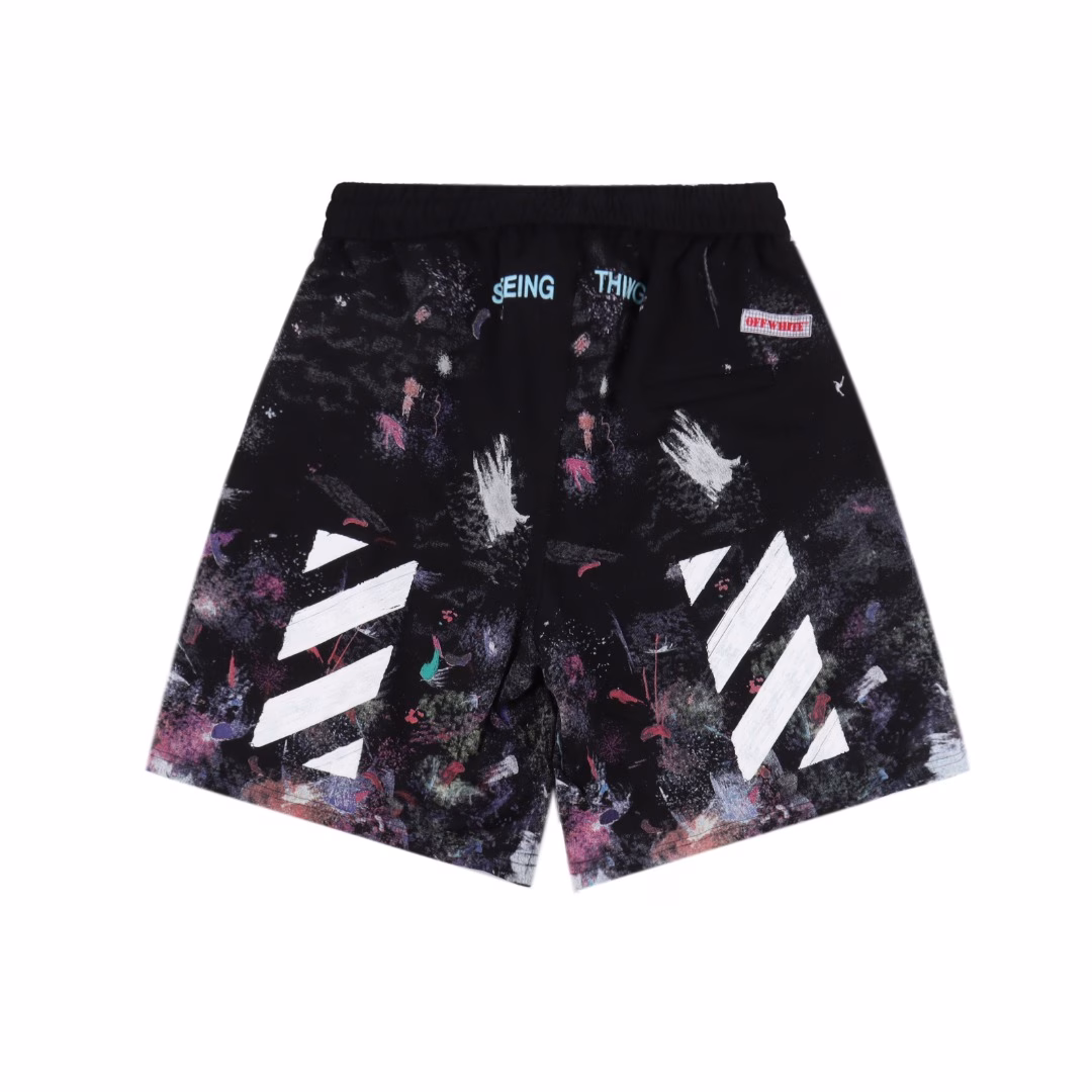 OFF WHITE C/O VIRGIL 17ss Starry Sky Fireworks Ink-Splashed Printed ShortsThe fabric is 380g sweater fabric, terry texture, washed and pre-shrunk without fading or shrinking, a total of 8 sets of screens, the colors are all produced by color collision, offset printing is thermosetting ink, one-to-one data alignment, thick plate concave and convex feel, the thickness was debugged 13 times last time, the color was adjusted 12 times on the machine to finalize the plate, eight plates were printed in eight times for one color, plus an arrow thick plate printing, the first layer is printed in gray, the second layer is printed in white, the third layer is yellow, the fourth layer is green, the fifth layer is blue, the sixth layer is purple, the seventh layer is orange, and the last layer is a thick plate. Any step will be invalid if it goes wrong. Brand new washing label auxiliary materials, I don’t know how many layers of printing have been brushed, and I risked the risk of printing badly to carve out such a model. If it is not a customized fabric, it really can’t hold such a toss. The starry sky fireworks effect is staggered + Strong sense of layering, large logo printed on the back, authentic brush effect, strong sense of concave and convex, no ambiguity in materials, customized tag accessories, all in place