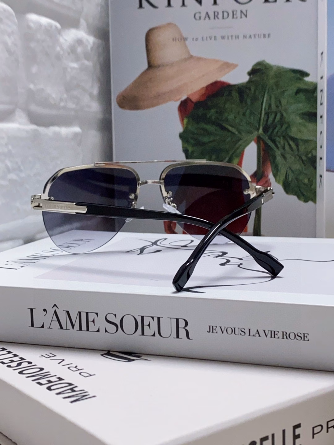 Louis Vuitton 2025 Metal Oval Half-Frame Sunglasses Unisex Sunglasses Aviator Style UV Protection