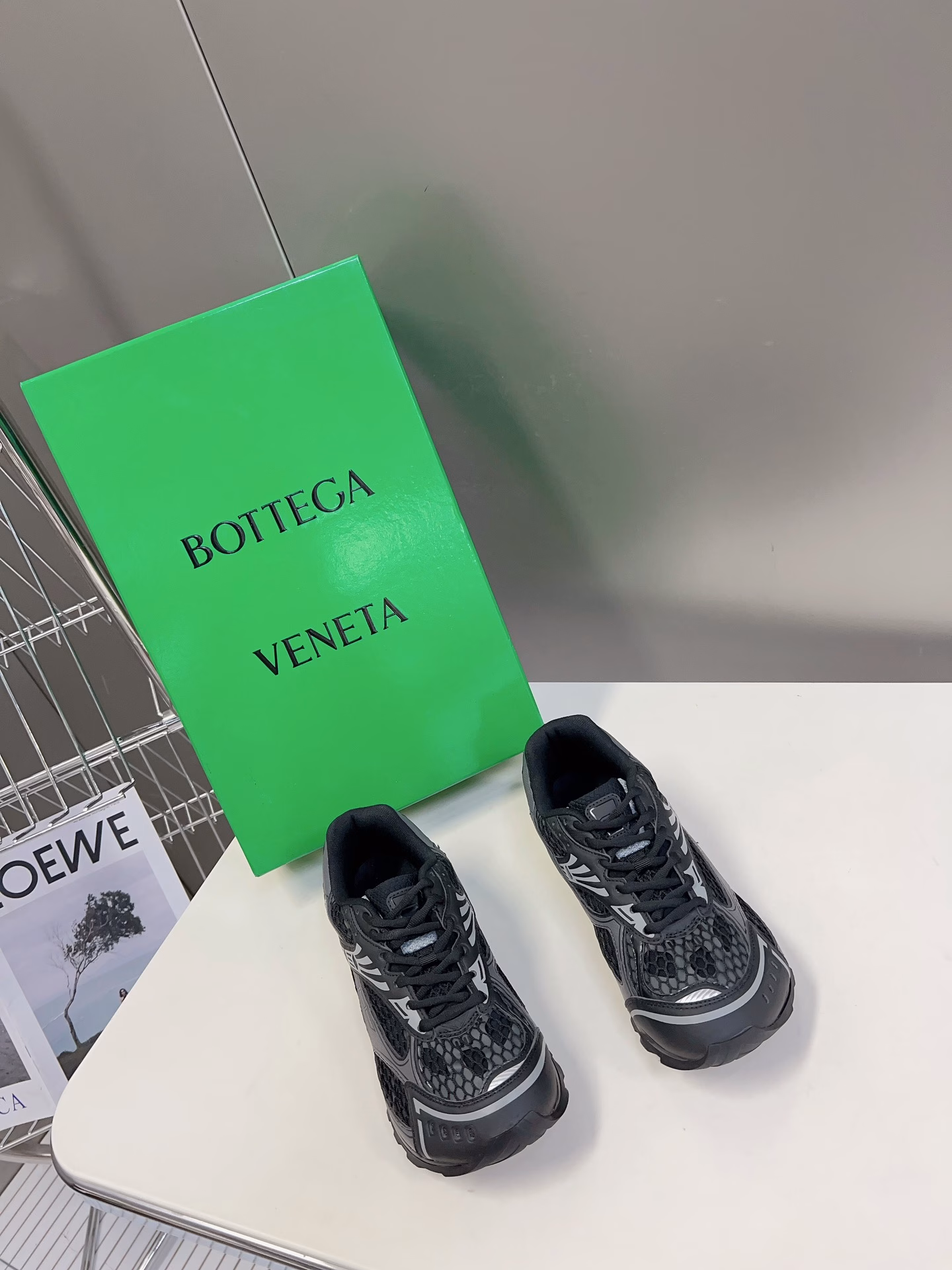Bottega Veneta Orbit sneakers Wang Yibo same style couple style dad shoesRunner sneakers, made of lightweight technology mesh fabric.With geometric pattern design rubber outsole, Wangzha series high versionLook for the wrapping processActually increase the height a lot, still make the legs look thinVery niceDurable and durable