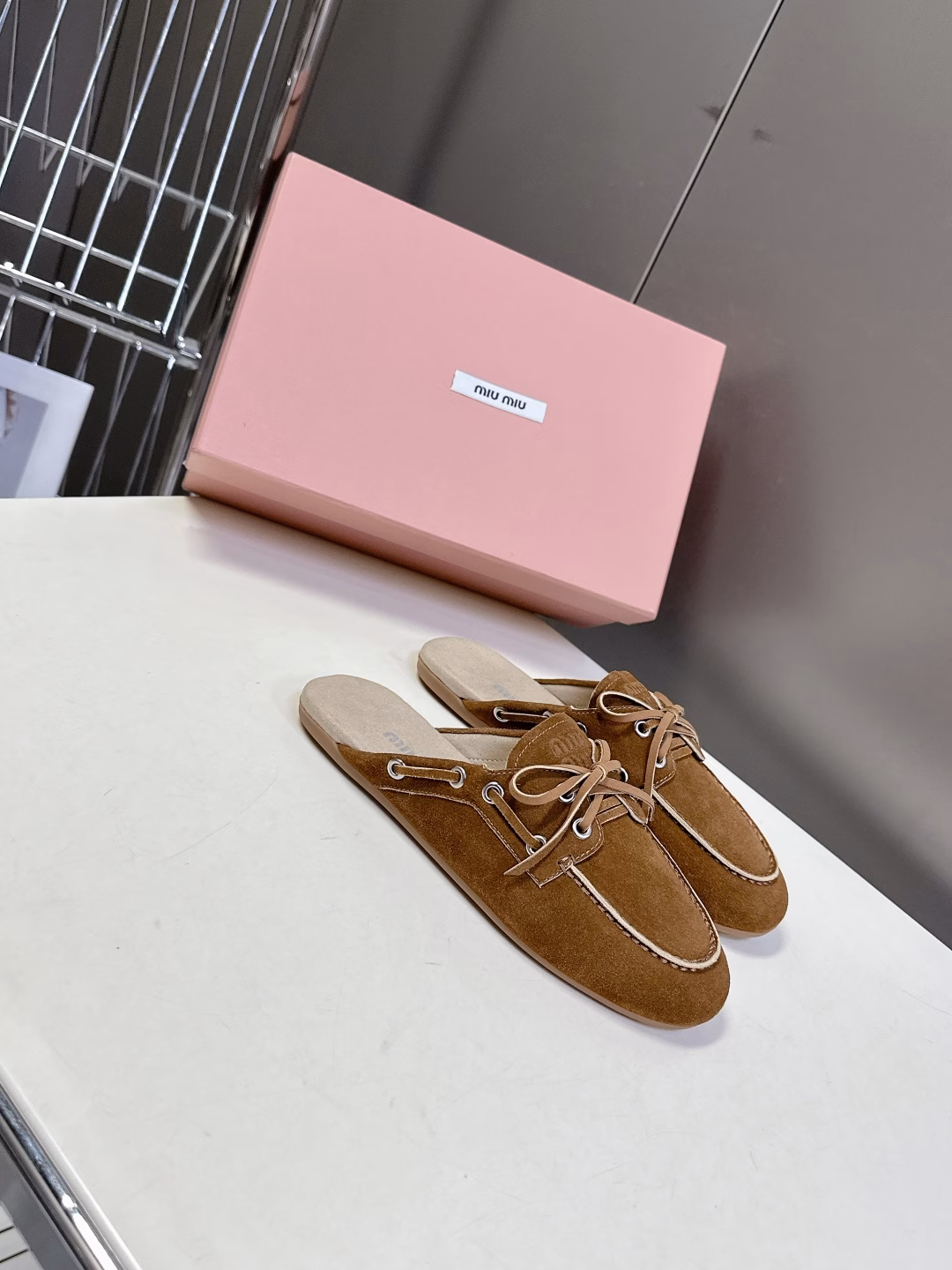 Miu Miu Milan catwalk style spring and summer half-slip moccasins