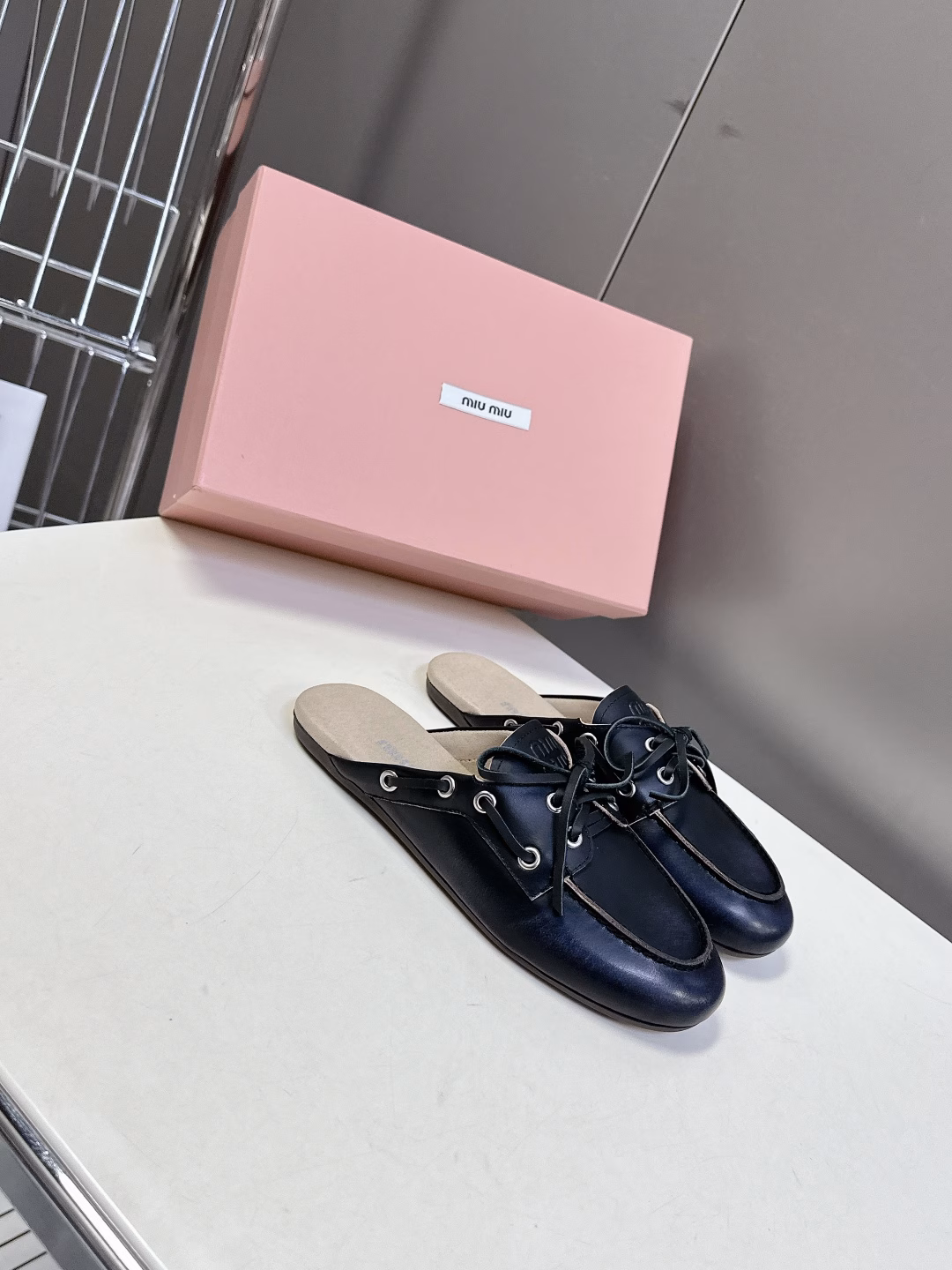 Miu Miu Milan catwalk style spring and summer half-slip moccasins