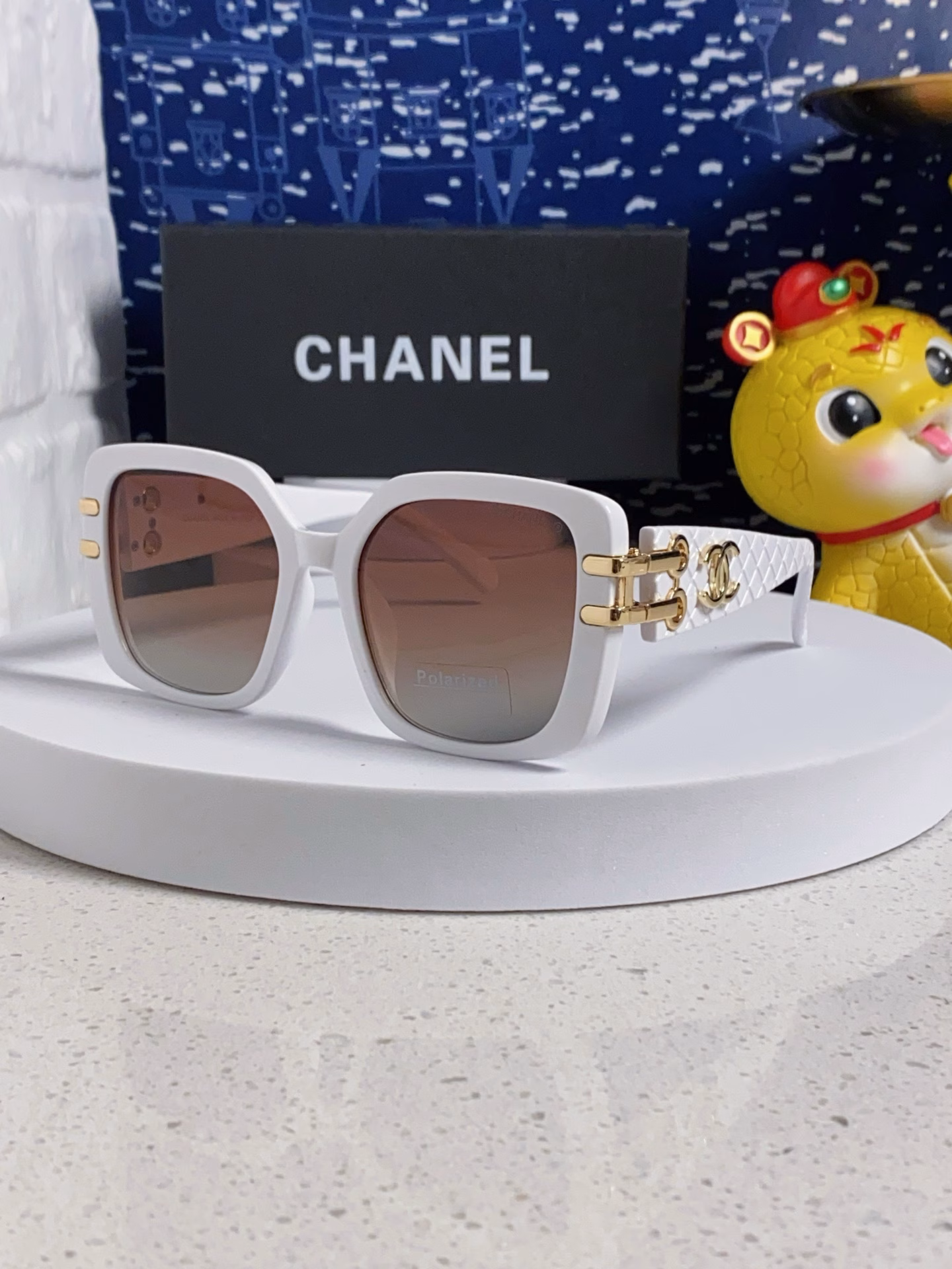 Chanel event new style internet celebrity star 2025 Chanel with letter large frame sunglasses couple fashion slim sunglasses