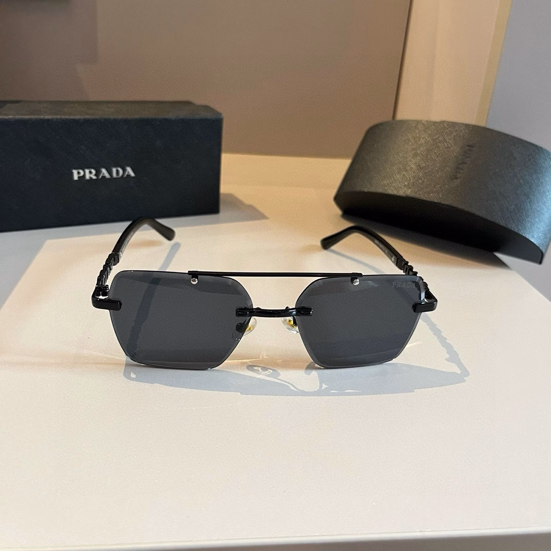 Prada, made by world-class masters. Polarized sunglasses, high-end, fashionable, versatile, men's style, versatile face-slimming sunglasses, high quality! Driving sunglasses!