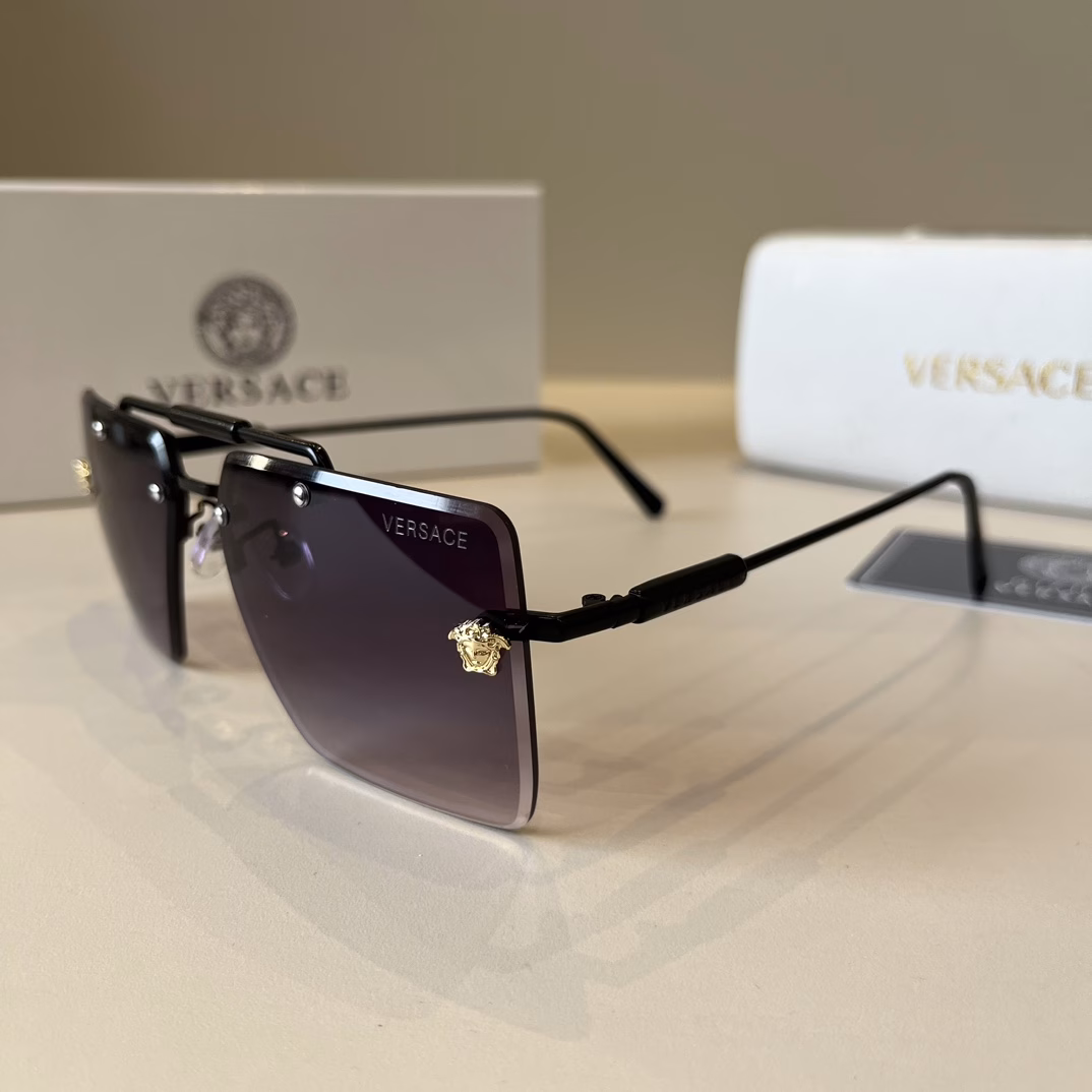 Versace European and American style fashion sunglasses, men's polarized glasses, men's sun glasses, a good partner for modifying face shape