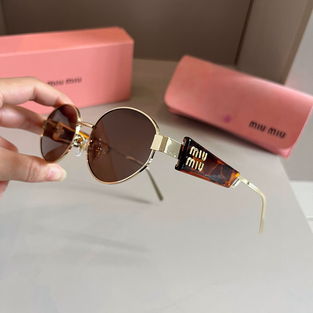Miu Miu 24 European Station New High-end Square Frame Personalized Sunglasses