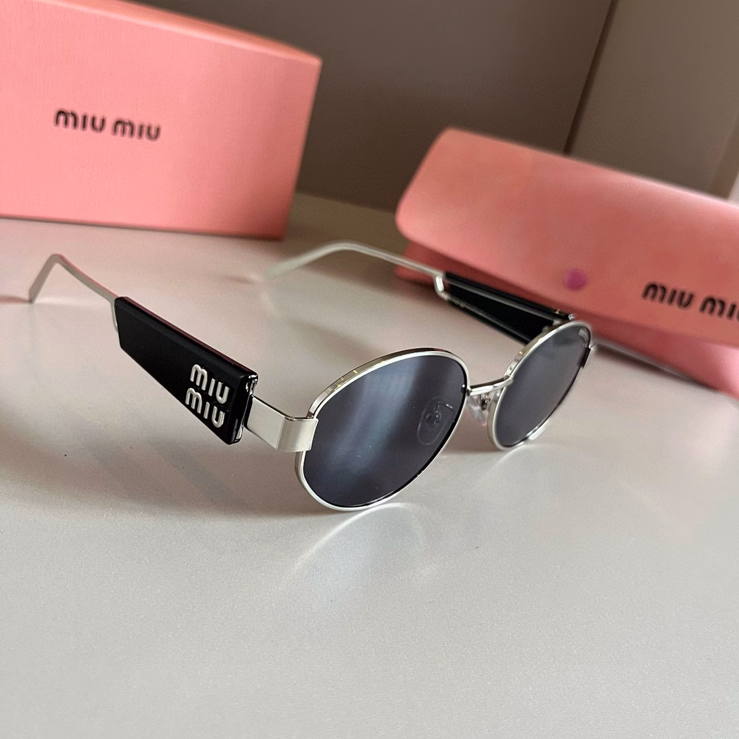 Miu Miu 24 European Station New High-end Square Frame Personalized Sunglasses