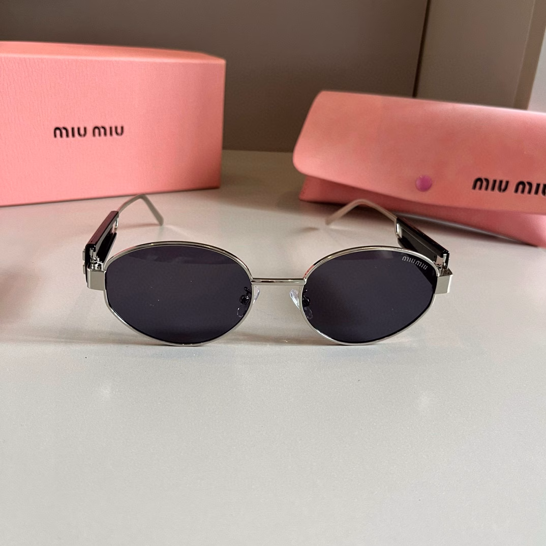 Miu Miu 24 European Station New High-end Square Frame Personalized Sunglasses